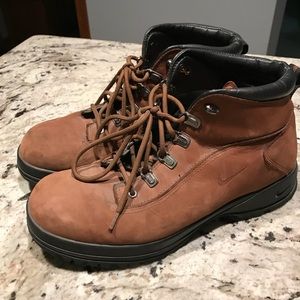 Nike AGC hiking boots size 13